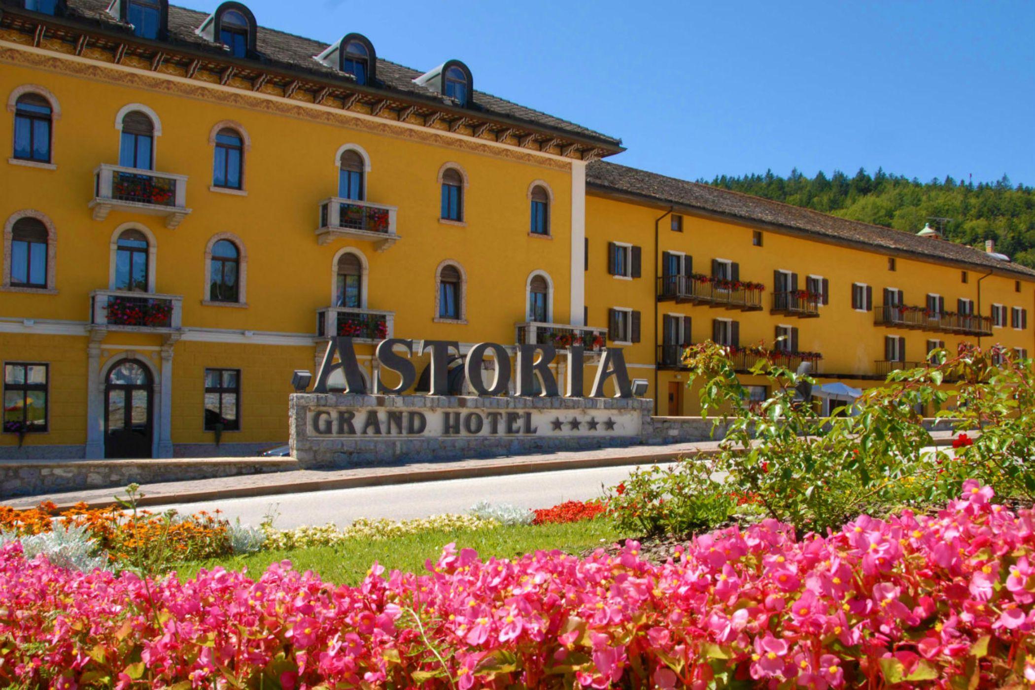Grand Hotel Astoria Lavarone Eksteriør bilde