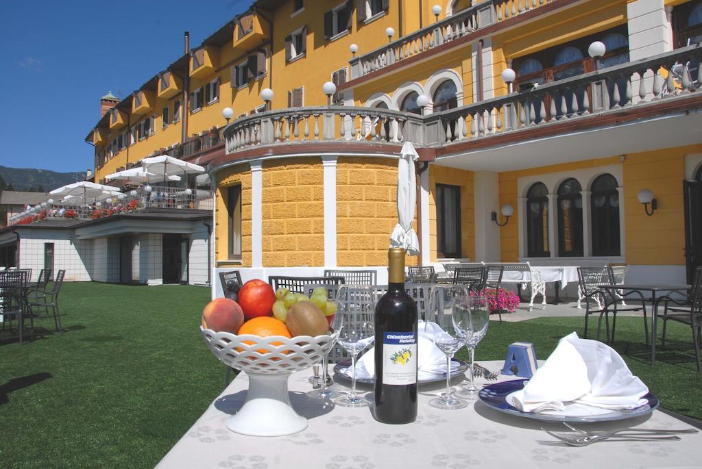 Grand Hotel Astoria Lavarone Eksteriør bilde
