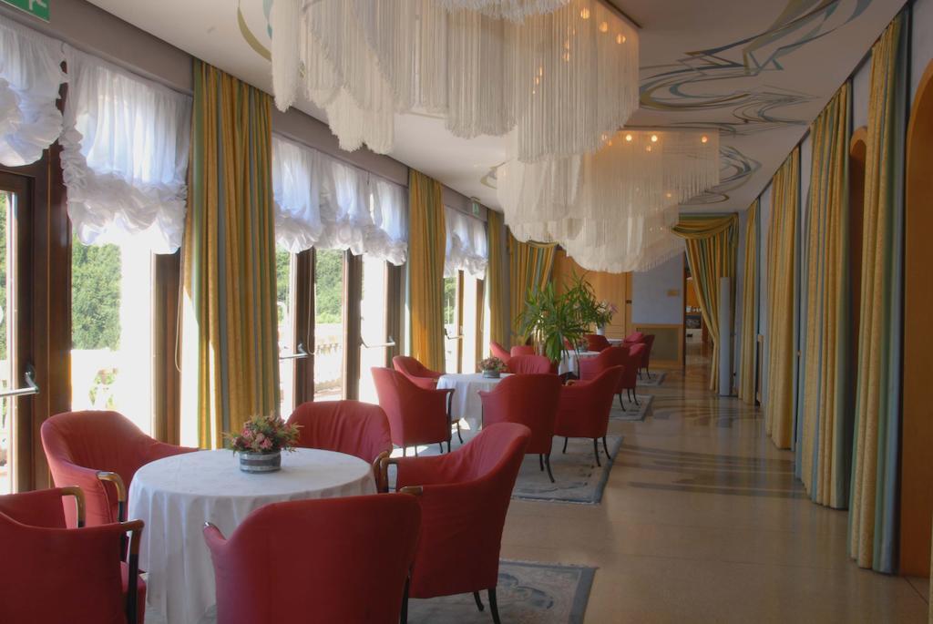 Grand Hotel Astoria Lavarone Eksteriør bilde