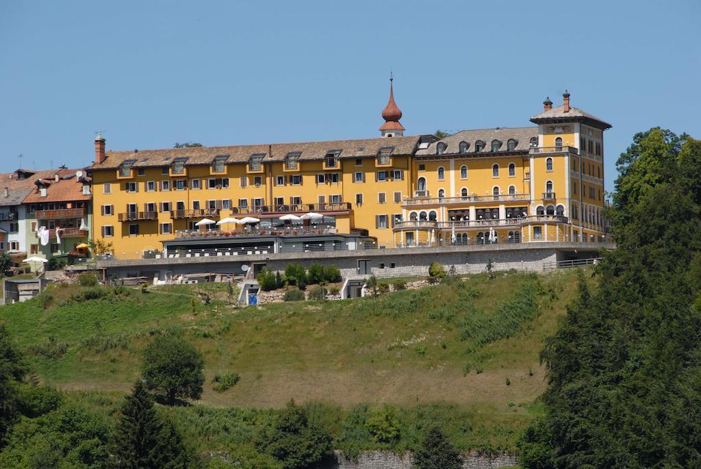 Grand Hotel Astoria Lavarone Eksteriør bilde
